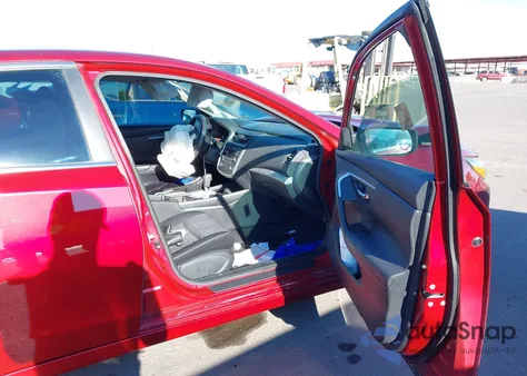 2018 Nissan Altima 2.5/S/Sv/Sl/Sr из США, поврежденный, VIN 1N4AL3AP1JC293275